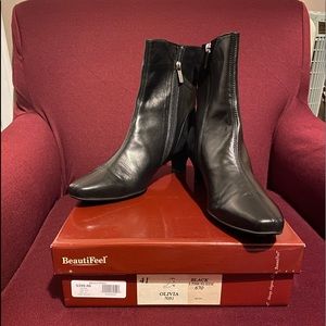 BeautiFeel/Olivia Black Leather Boots
